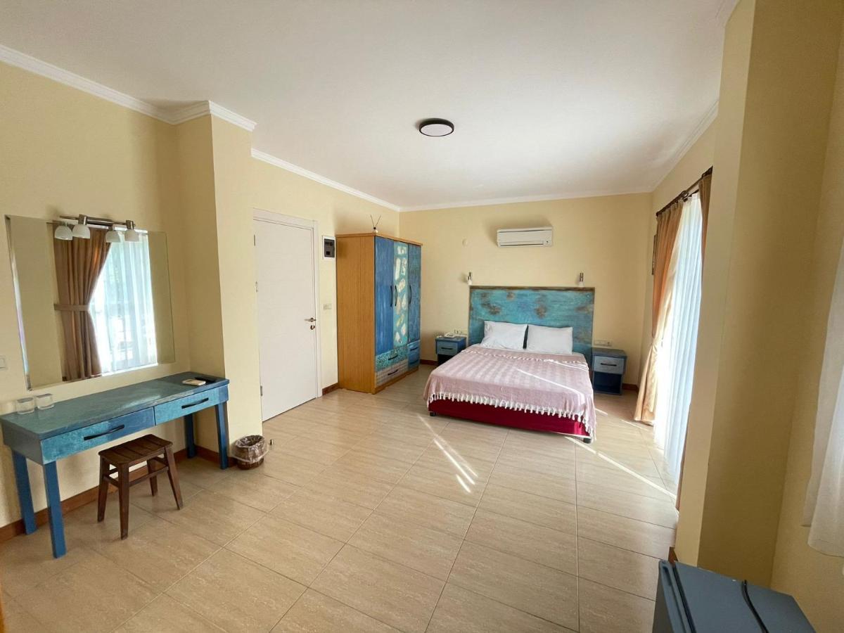 Hotel Dalos Гёчек Экстерьер фото